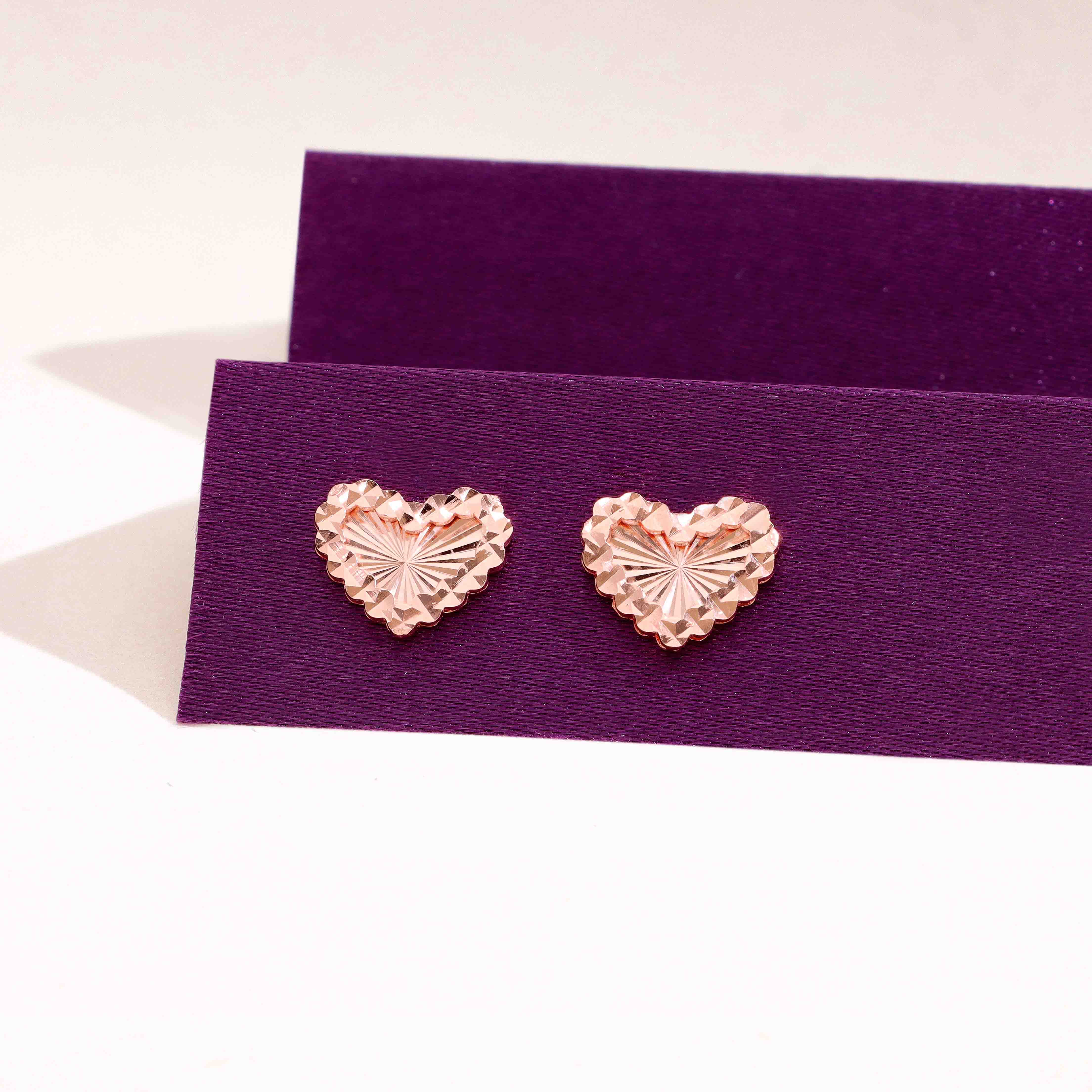 Minimalistic Heart Stud Earring - Image 9