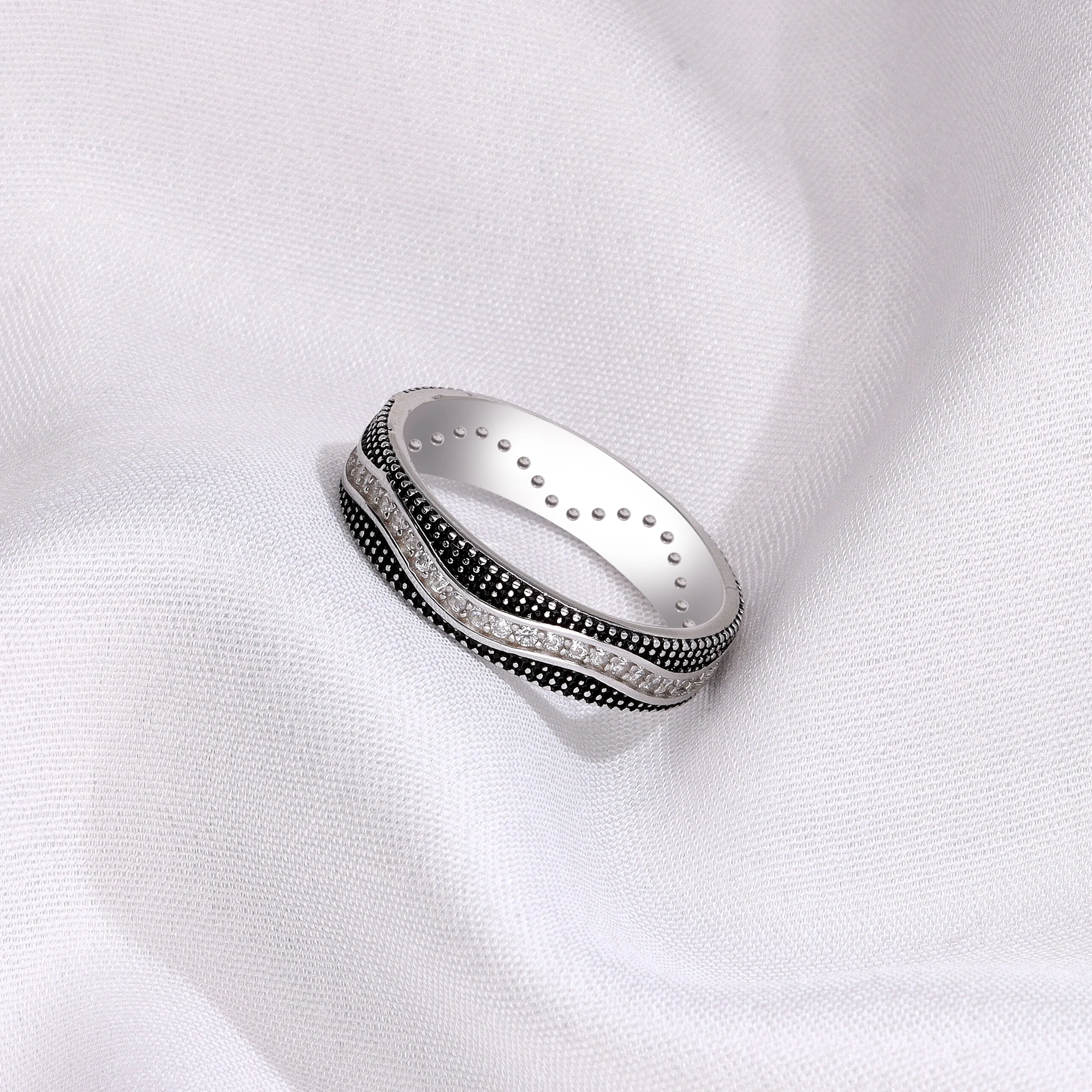 Men’s Wavy Zircon Silver Band - Image 4